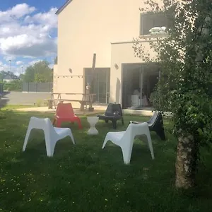 https://maison-de-charme-avec-jardinpaceproche-de-rennes.inbrittany.com